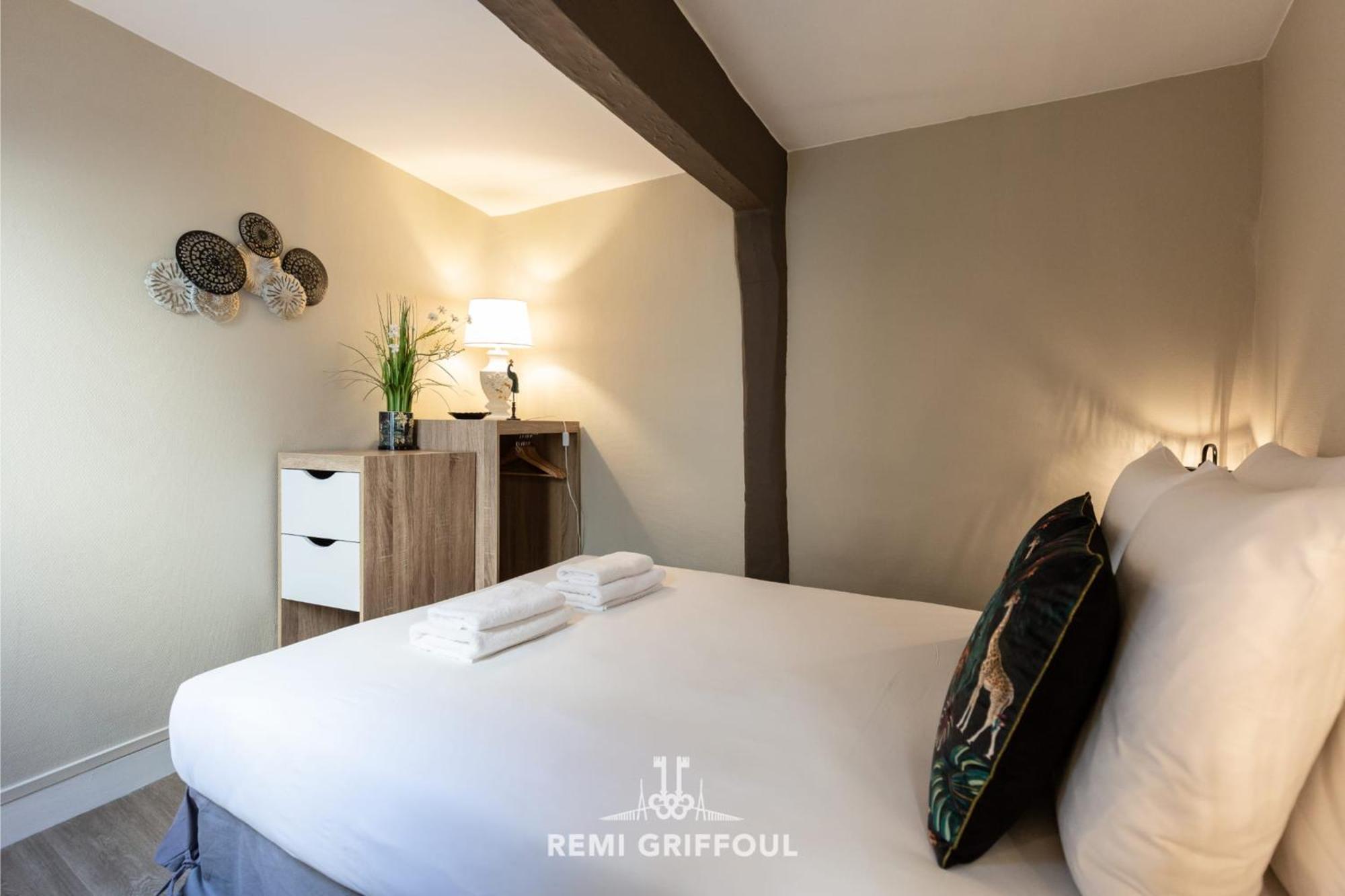 Emeraude Cozy Nest 3 Heart Of Historic District 2 Guests Ονφλέρ Εξωτερικό φωτογραφία